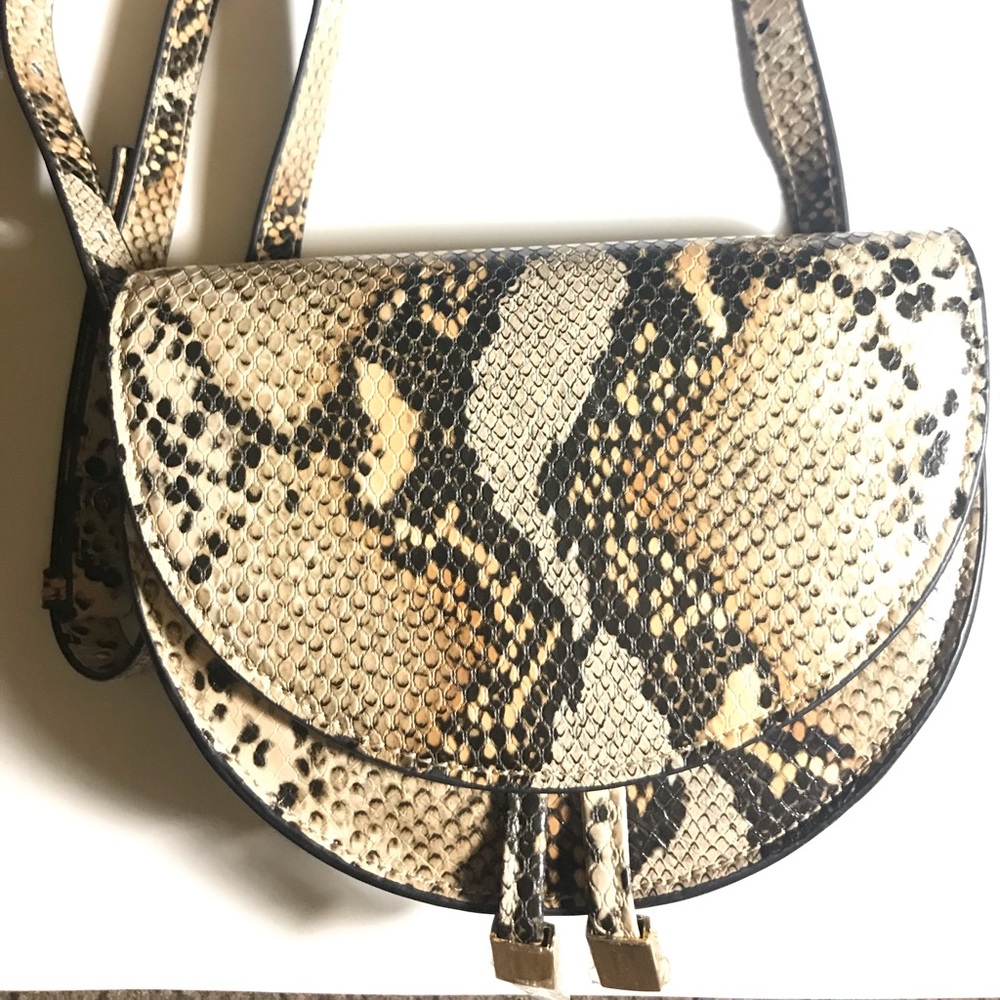 INZI Snakeskin Crossbody Bag